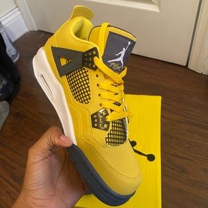 Air Jordan 4s “Lightings”